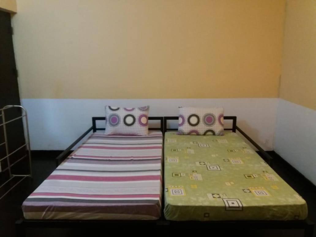 Mazz Homestay Негомбо Екстериор снимка